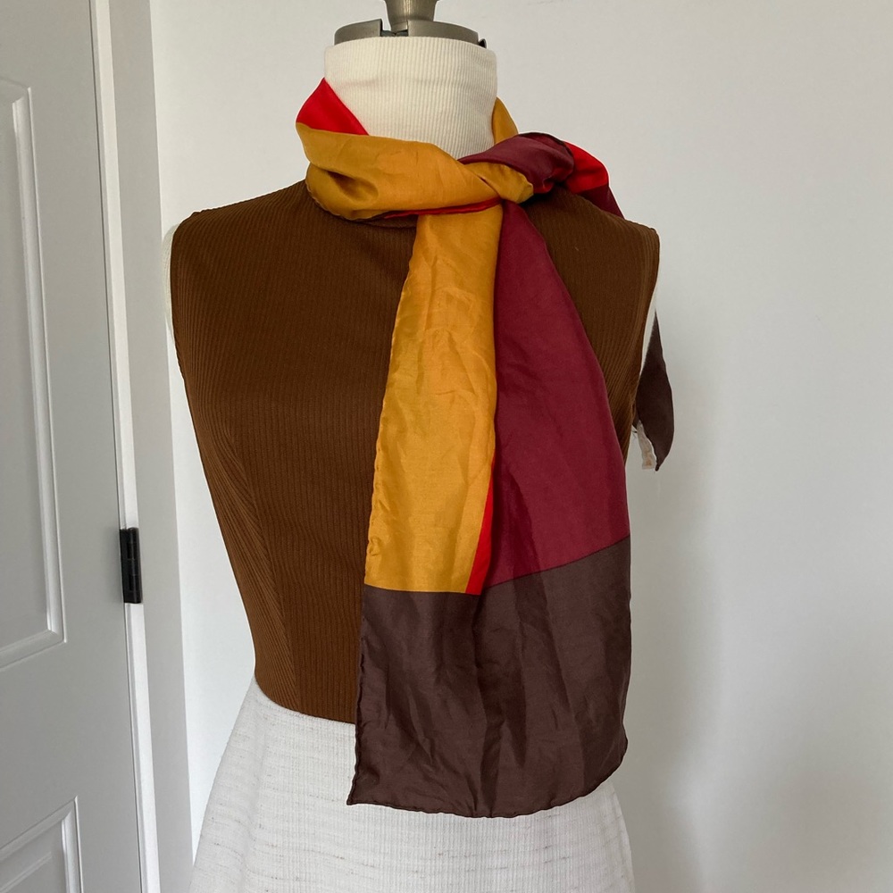 Vintage 70s mod Italian silk oblong scarf